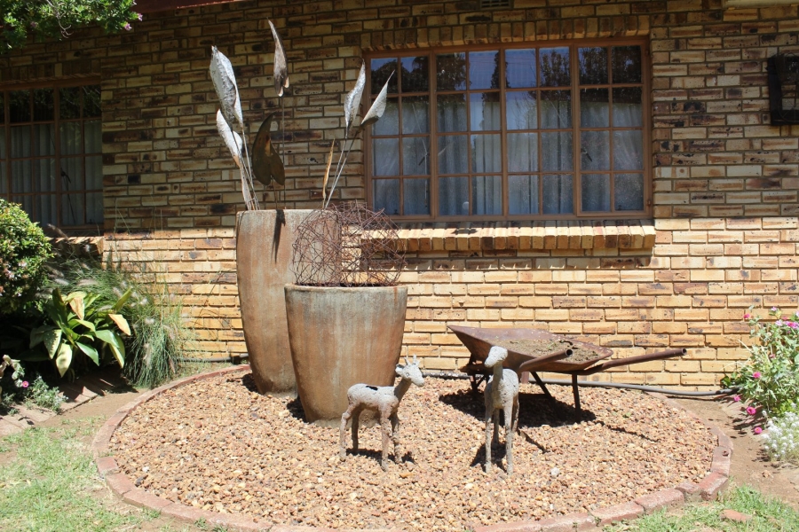 4 Bedroom Property for Sale in Deneysville Free State